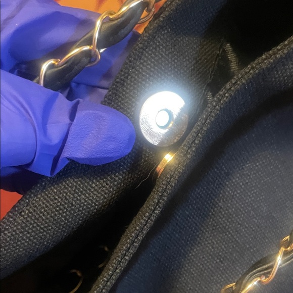 Chanel Black Shoulder Bag with Chain Strap, GWP - Picture 12 of 17